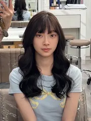 黑茶色+電棒燙作品，設計師 Zoe，高雄左營區RAM hair studio