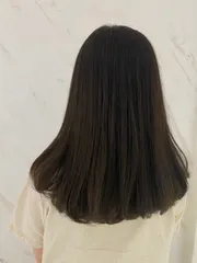 韓系內灣搭配霧感冷色作品，設計師 Vina，新北新莊區原 Hair Salon