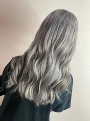 顯白奶茶色系作品，設計師 Vina，新北新莊區原 Hair Salon