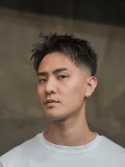 前刺紋理剪裁作品，設計師 Tc，台中西區CloserBarbershop
