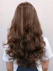 招牌大波浪燙髮作品，設計師 莎莎✂️，新北土城區New hair