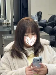 層次剪+冷茶色作品，設計師 Lynn，台北大安區Mpalace 大安店