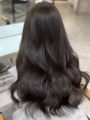 不用漂的冷霧感髮色作品，設計師 米琪，新北中和區Mula hair
