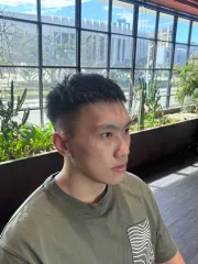高漸層法式短碎髮作品，設計師 袁袁，高雄苓雅區沃髮廊
