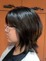 韓系羽毛層次短髮作品，設計師 袁袁，高雄苓雅區沃髮廊