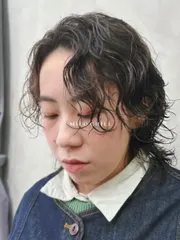 中性燙髮作品，設計師 米洛Milo，高雄新興區薄荷美學、再三樓