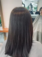 亞麻色系髮色了作品，設計師 Dolly珊，台北中山區弎樓髮藝