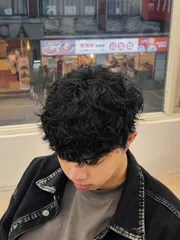 萊斯利捲作品，設計師 LESLIE，台北中正區Allies hair salon