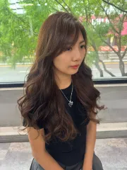 白髮共存作品，設計師 Ginnie Lin，高雄前金區境界髮型沙龍