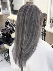設計挑染作品，設計師 髮型師Jun 💇🏻‍♀️💈 💇，高雄新興區Guys salon