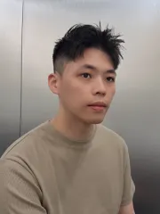 男生前刺髮型作品，設計師 Zoe，台北中山區Komm hair松江店
