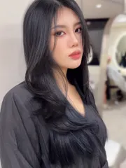 韓系層次剪作品，設計師 Kina，台北大安區ROUND2 HAIR SALON 復興店