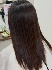 毛躁自然捲救星｜縮毛矯正作品，設計師 Saya，新北林口區Moon stone hair salon
