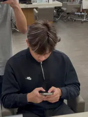 男生光線染作品，設計師 速速，台北內湖區新宿髮型