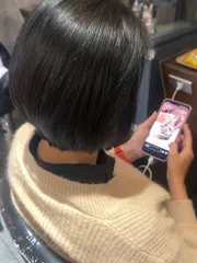 蓋白髮作品，設計師 Pinky✂️玉7，台中西區雅頓美村店