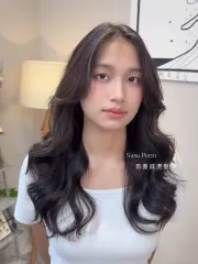 氛圍感大波浪✨作品，設計師 Susu，台北中山區Lifeart （松江一店）