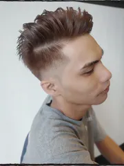 男仕俐落