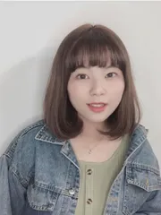 日系灰茶色短髮小精靈作品，設計師 Momo，高雄苓雅區雙藝髮廊