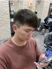 男士剪髮作品，設計師 沐光草本頭皮養護🌿衣珊🌿，高雄苓雅區雙藝髮廊