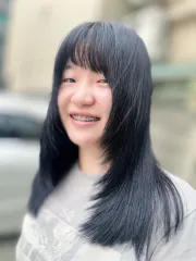 Face Framing Layers｜邊緣層次剪裁作品，設計師 白白🤍，高雄左營區滺美髮工作室