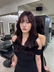 低調莓果色作品，設計師 Gia，台北大安區Hollyhair延吉店