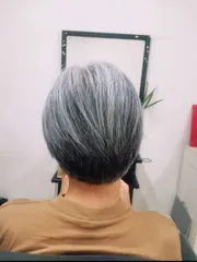 歐美日韓系剪裁作品，設計師 馬丁🏆𝓜𝓪𝓻𝓽𝓲𝓷 π，高雄三民區理髮 (Google商家名稱: 心靈髮醫Martin)
