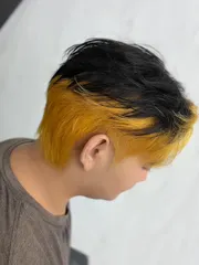 內餡染🖤💛作品，設計師 小白，高雄新興區凡雲髮妝造型
