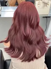 樹莓紅作品，設計師 小白，高雄新興區凡雲髮妝造型