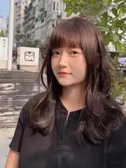 高級棕灰作品，設計師 Hannah，台北大安區Sillage hair