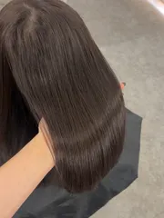 縮毛矯正作品，設計師 Michelle米雪❄️，台北中山區Holly hair南西店