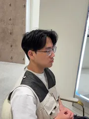 韓系剪裁紋理作品，設計師 Mos摩斯，台南東區Una hair salon 成大館