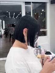 一刀切縮毛矯正+藍黑色作品，設計師 安娜♥︎，台南東區Komm hair南紡店