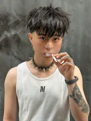 韓系紋理燙作品，設計師 余綵芝，台中北區O3O一中中二店