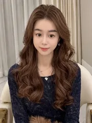 浪捲度蓬鬆柔軟作品，設計師 溫采瀅（愛妮）Aileen，台北中正區ALLIES Hair Salon