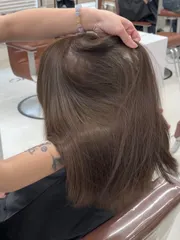 薄荷米棕作品，設計師 Riva，新北板橋區Holly hair府中店