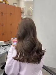奶茶冷棕作品，設計師 Vivian 維維安🩶，桃園中壢區Justo hair salon