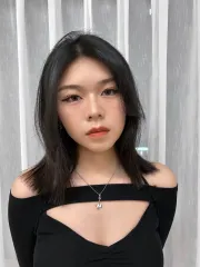 中長髮過渡期剪裁作品，設計師 Froggy，台北大安區Holly hair 忠孝店