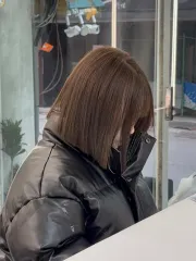 齊短髮冷霧棕作品，設計師 Nancy小寧，台北松山區KOMM hair微風店