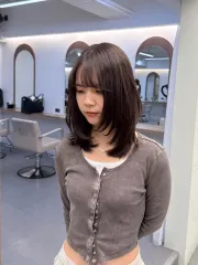 鎖骨髮層次剪作品，設計師 Nancy小寧，台北松山區KOMM hair微風店