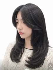 韓系邊緣燙作品，設計師 🍀妮可☘️Nico，新北林口區斯古林髮型