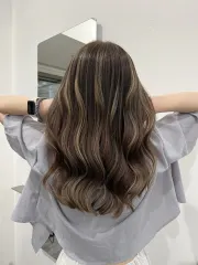 線條染 / 線光染作品，設計師 Silvia，台中西屯區REFINE HAIR｜寓澗