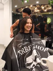 女生短髮剪裁設計👩🏻作品，設計師 Lyan🐈‍⬛，高雄新興區PS8 hair salon