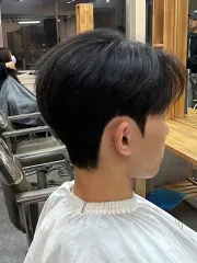 壓貼+縮毛矯正作品，設計師 Ella，基隆中正區April Hair