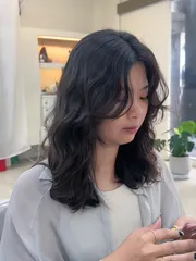 柔美電棒燙作品，設計師 ✨Meg佳臻，台南東區染卡salon