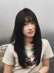 韓系層次剪裁+霧感黑茶色作品，設計師 Nicole 妮摳，高雄鼓山區Round2
