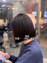 一刀切短髮作品，設計師 靜靜，高雄左營區VOSO hair