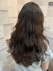 大風吹乾自然捲度作品，設計師 Bella，高雄三民區EH Hair Salon