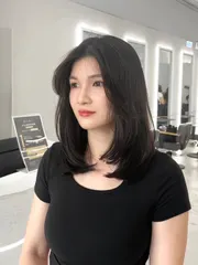 鎖骨層次燙髮作品，設計師 Amber，台南東區Komm Hair 南紡店