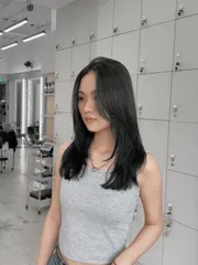 深色薄荷冷棕作品，設計師 Amber，台南東區Komm Hair 南紡店