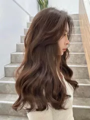 韓式電棒燙、小顏瀏海、奶茶棕髮色